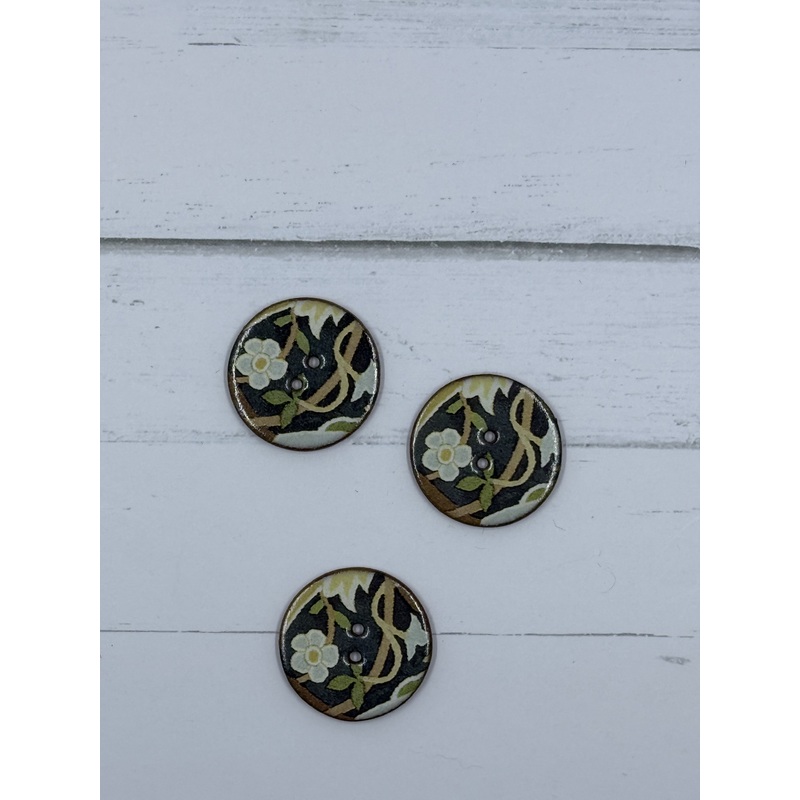 Stockwell Ceramics Button 19A