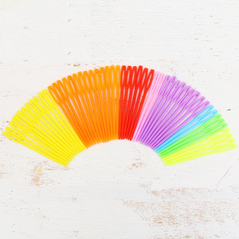 Plastic Yarn Needles