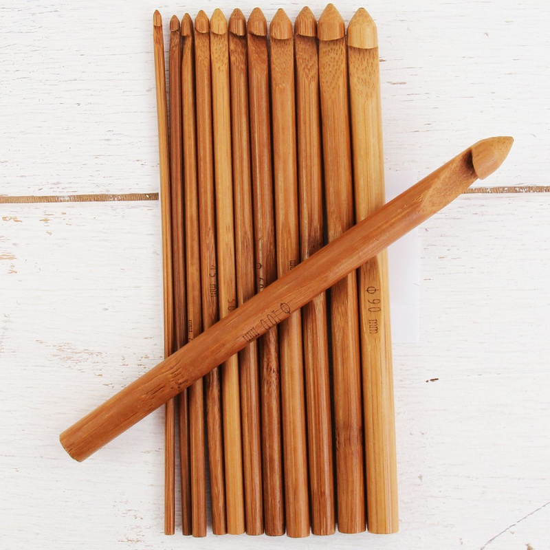 Bamboo Crochet Hook Set with 12 Hooks