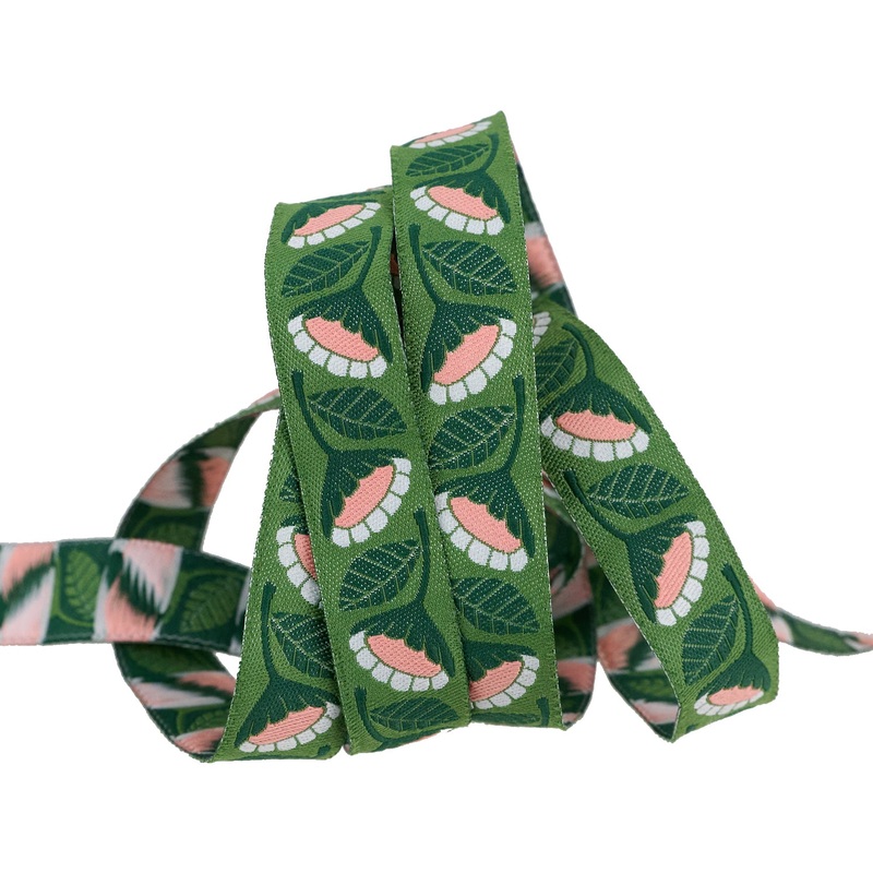 First Day of Fall – Bold Flower – 5/8″ width – By Loes Van Oosten – One Yard