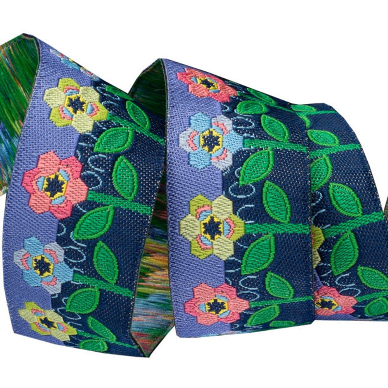 Hexy Flowers – Sue Spargo – 7/8″ – by the yard