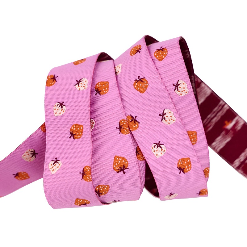 Strawberry – Strawberry Toss in Daisy – 7/8″ width – by Kimberly Kight – One Yard